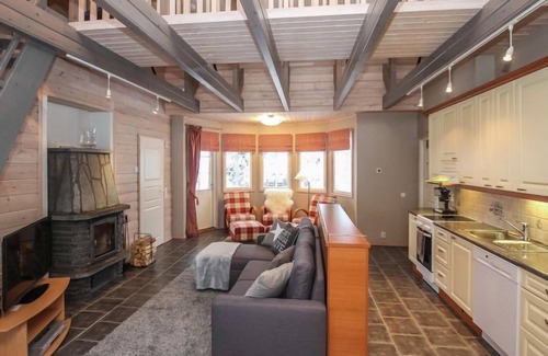 Rukatunturi House | Rukan Taikavuosselin Helmi 8 A by Interhome