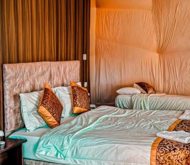 Wadi Rum Bed & Breakfast | Rum Lucille Luxury camp