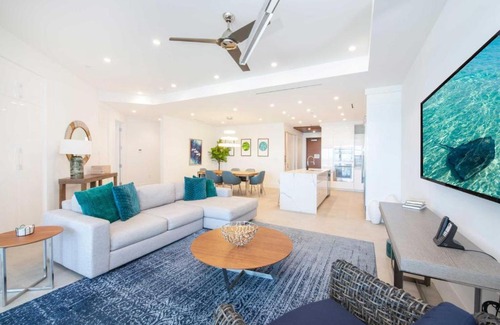Rum Point Apartment | Rum Point Resort 205