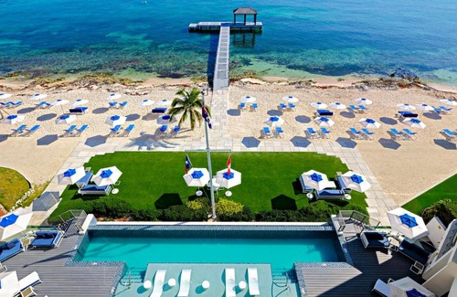 Rum Point Apartment | Rum Point Resort 205
