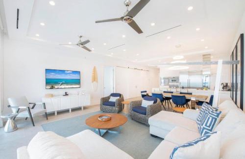 Rum Point Apartment | Rum Point Resort 406