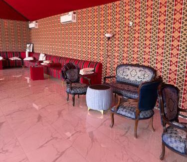 Wadi Rum Bed & Breakfast | Rum Royal Dunes Camp & tour