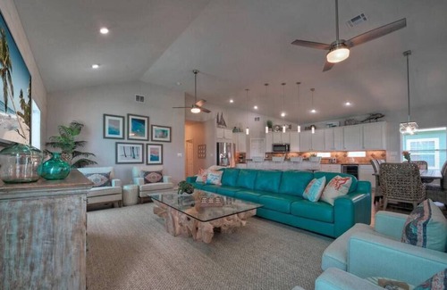 Port Aransas House | Rum Runner-Heated Pool, Near the Beach