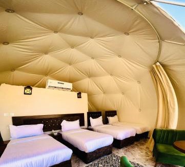 Wadi Rum Bed & Breakfast | Rum Titanic Camp