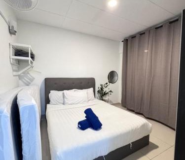 Si Rusa Apartment | Rumah Berangin at The Regency Beach Resort Port Dickson Sea View