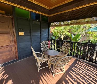 Kampung Bakar Kapor House | Rumah Inap Kampung Agong Tempua