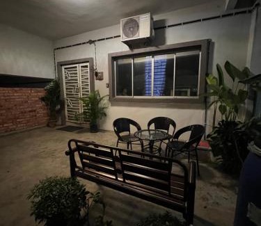 Geching Hilir House | RUMAH MURNI by IMPIAN HOMESTAY KLIA-SALAK TINGGI-NILAI