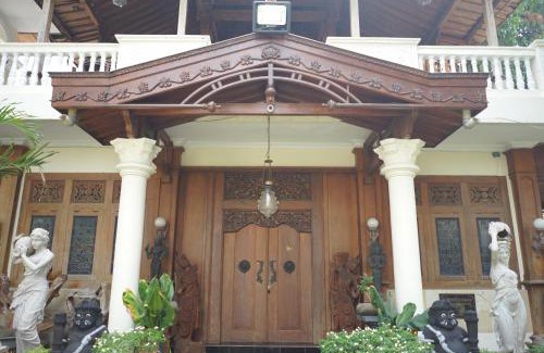 Banguntapan Hotel | Rumah Pesik Art Heritage
