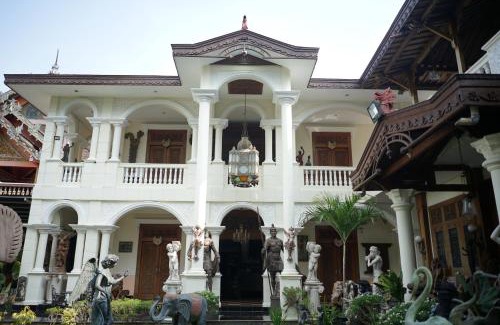 Banguntapan Hotel | Rumah Pesik Art Heritage
