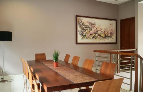 Sinduadi House | Rumah Teteh - Plemburan