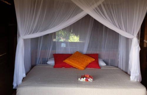 Rote Island Villa | Rumah Tinggi at Pachamama