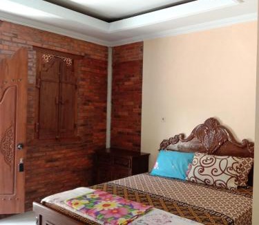 Sleman Hotel | Rumah Ukhi Guest House
