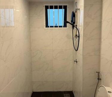 Seksyen 14 Apartment | Rumakita #1 - Vista Alam, Sleeps 6 near Avisena Hospital