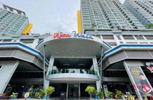Seksyen 14 Apartment | Rumakita #1 - Vista Alam, Sleeps 6 near Avisena Hospital