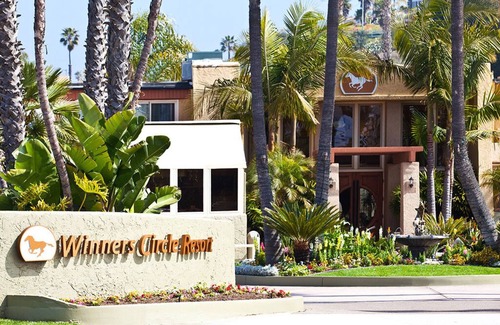 Solana Beach Condo | Run to Del Mar Racetrack for the Breeders Cup! Spacious full one-bedroom condo.