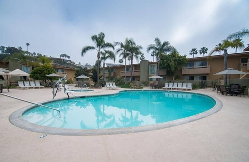 Solana Beach Condo | Run to Del Mar Racetrack for the Breeders Cup! Spacious full one-bedroom condo.
