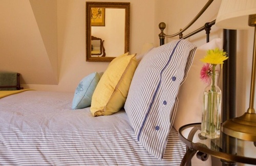 Bloomfield Bed & Breakfast | Runaway Rooster B&B - The Nest