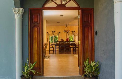 Runaway Bay House | RunAway to Tranquility, overlooking the Bay