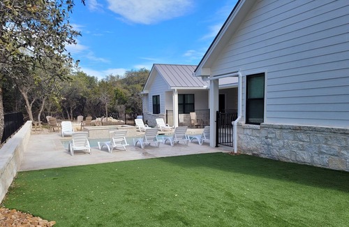 Sabinal House | Running V @ Buchanan Vacation Homes - Large Golf Course Home , Pool & Hot Tub