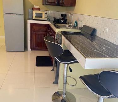 Negril House | Runthings Hideaway Stay Negril