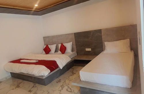 Badrinath House | Rupali guest House