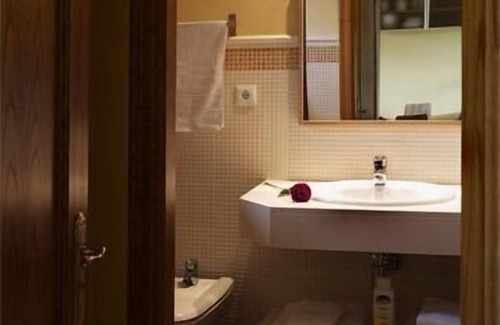 Serantes Cottage | Rural apartment El Guindal for 3 people