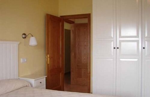 Serantes Cottage | Rural apartment El Guindal for 3 people