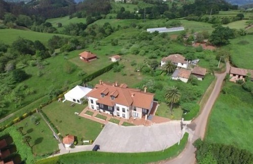 Villaviciosa Cottage | Rural apartment La Casona de la Roza for 6 people