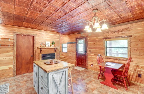 Heber Springs Apartment | Rural Arkansas Vacation Rental w/Wraparound Porch