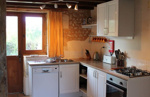 Nabinaud Apartment | Rural French Family Holiday Hamlet - Heated Pools, Golf, Tennis, Creche, 10 mins to beach!