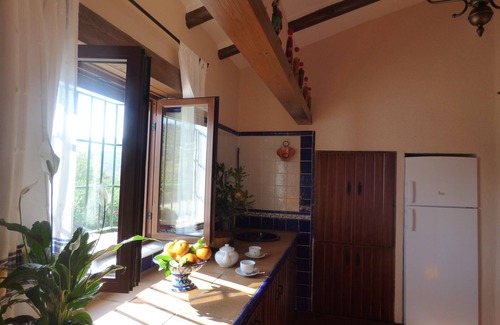 Antequera Cottage | RURAL HOUSE 8 person RODEADA OF NATURE AND TRANQUILITY 4 BEDROOMS AND 4 BATHROOMS