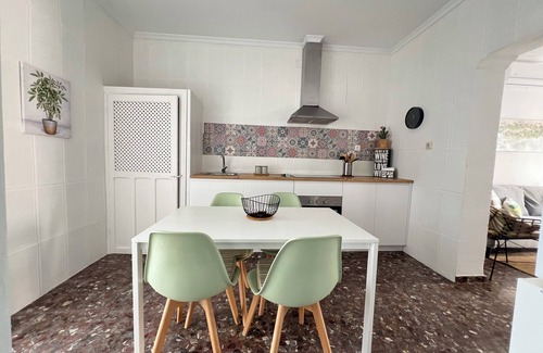 Trebujena House | Rural house in a quiet area. 20 minutes from the beach. Ideal for couples or families