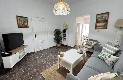 Trebujena House | Rural house in a quiet area. 20 minutes from the beach. Ideal for couples or families