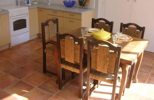 Lavaur Cottage | Rural house in a wing of the castle