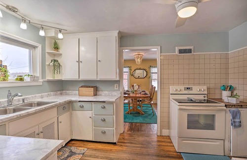 Minetto Cottage | Rural Oswego Cottage on 50-Acre Orchard & Farm!