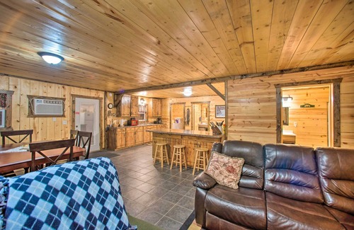 Putnam County Cabin | Rural Powersville Retreat w/Lake Access & Porch!