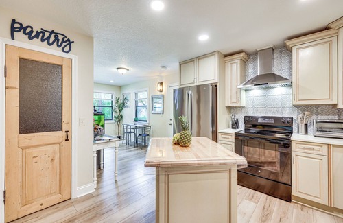 Fruit Cove Cottage | Rural Retreat! Florida Cottage w/Screened Patio