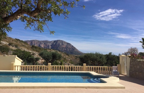 Gata de Gorgos Villa | Rural villa with private outdoor pool, separate annexe and vast outdoor spaces