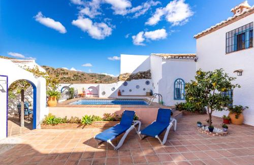 Moclinejo House | Rural village with amazing views