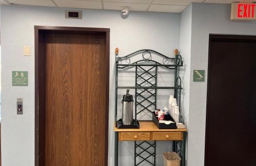 Ruskin Hotel | Ruskin Inn Tampa-Sun City Center