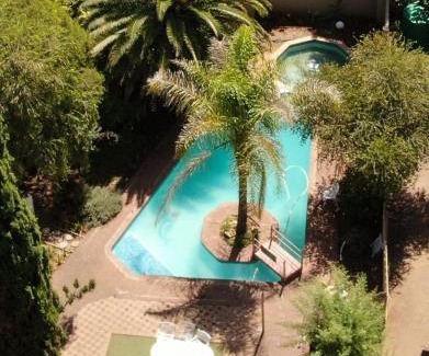 Universitas House | Rusplek Guesthouse and Conference Centre