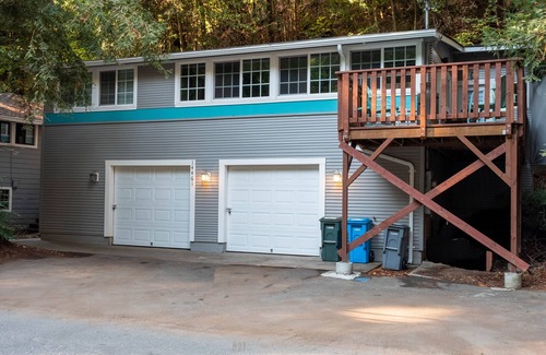 Guerneville House | Russian River Oasis in the Redwoods