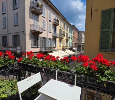 Como City Centre Apartment | Russomanno Apartments