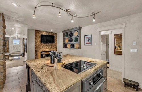 Downtown Park City Condo | Rustic 2BR Steps from Main St!