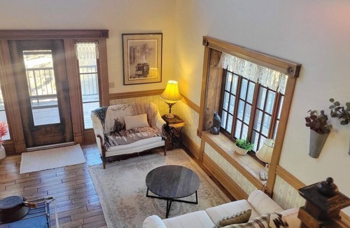 Eagar Cabin | Rustic, 3-Bedroom Cabin with Privacy & Views!
