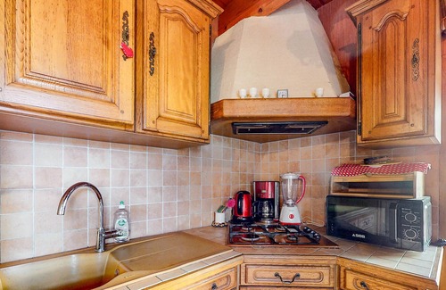Poulgoazec House | Rustic and charming stone house not far from the sandy beaches of West Brittany.