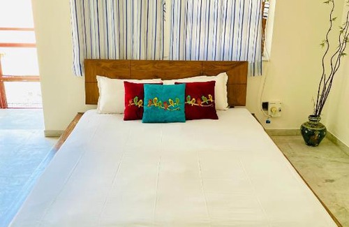 Paota House | Rustic bedroom w/ kitchenette in prime location