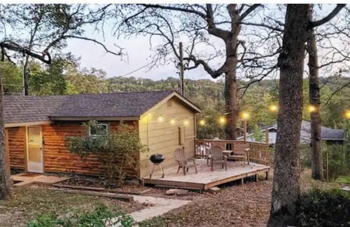 Rockaway Beach Cabin | Rustic Cabin at the Lake - Campfire - Near Marina