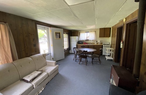 Barbeau Cabin | Rustic cabin on the St. Mary's River