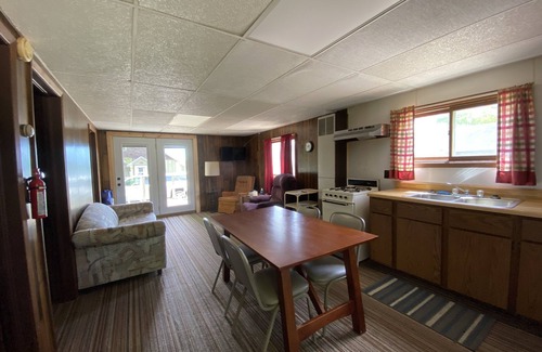 Barbeau House | Rustic cabin on the St. Mary's River